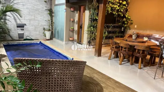 Casa com 3 Quartos à venda, 150m² no Granada, Uberlândia