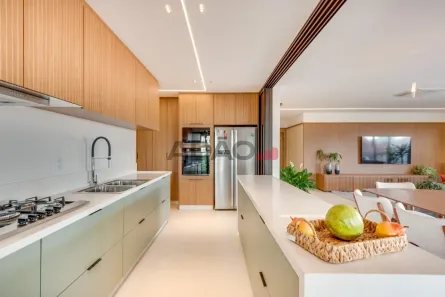 Apartamento com 4 Quartos à venda, 245m² no Setor Bueno, Goiânia