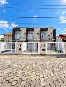 Sobrado com 2 Quartos à venda, 73m² no Itacolomi, Balneário Piçarras