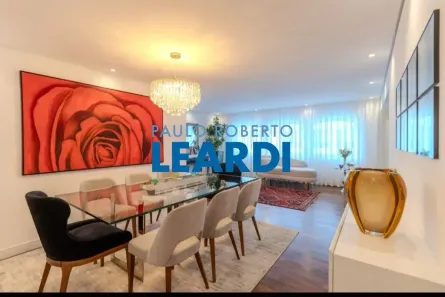 Apartamento com 2 Quartos à venda, 130m² no Jardim Paulista, São Paulo