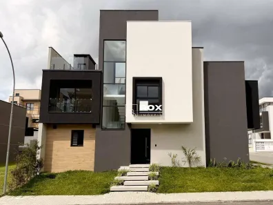 Casa de Condomínio com 3 Quartos para alugar, 243m² no Santa Cândida, Curitiba
