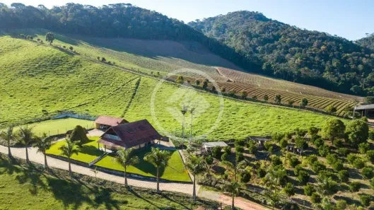 Fazenda/Sítio com 3 Quartos à venda, 120m² no Córrego das Pedras, Teresópolis
