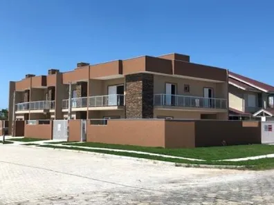 Sobrado com 3 Quartos à venda, 102m² no Guaratuba, Guaratuba