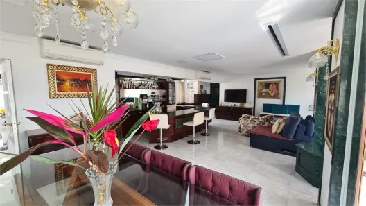 Apartamento com 3 Quartos à venda, 210m² no Cerqueira César, São Paulo