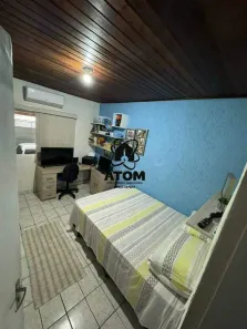 Casa com 2 Quartos à venda, 250m² no Conjunto Habitacional C.D.H.U., Taubaté