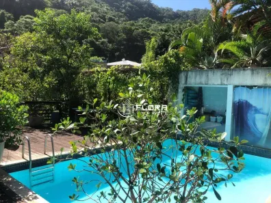Casa de Condomínio com 4 Quartos à venda, 350m² no Itacoatiara, Niterói
