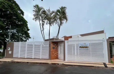 Casa com 3 Quartos à venda, 380m² no Vila Rica, Campo Grande