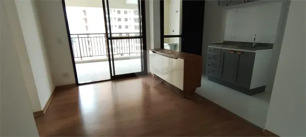Apartamento com 3 Quartos para alugar, 70m² no Vila Firmiano Pinto, São Paulo