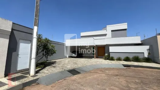 Sobrado com 3 Quartos à venda, 288m² no Cidade Jardim, Anápolis