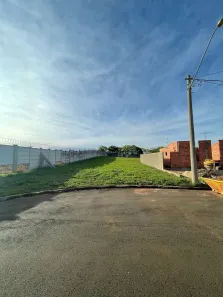 Lote/Terreno à venda, 332m² no Jardim São Carlos, São Carlos