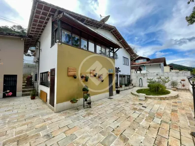 Casa com 3 Quartos à venda, 180m² no Carlos Guinle, Teresópolis