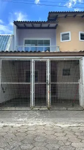 Sobrado com 3 Quartos para alugar, 79m² no São Vicente, Itajaí
