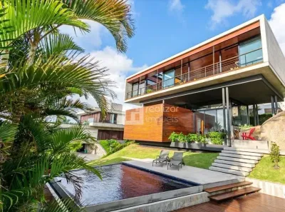 Casa de Condomínio com 3 Quartos à venda, 340m² no Cacupé, Florianópolis