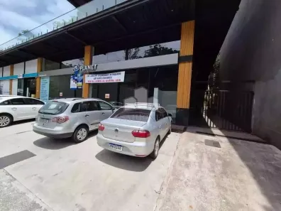 Ponto Comercial para alugar, 88m² no Bingen, Petrópolis