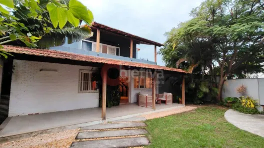 Casa com 3 Quartos à venda, 320m² no Parque Burle, Cabo Frio