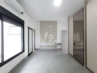 Casa de Condomínio com 3 Quartos à venda, 320m² no Aclimação, Uberlândia