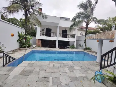 Sobrado com 7 Quartos à venda, 350m² no Guaiúba, Guarujá