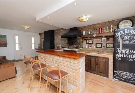 Casa com 3 Quartos à venda, 215m² no Areal, Pelotas