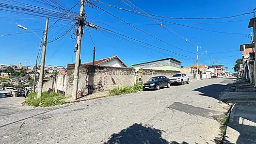 Lote/Terreno à venda, 660m² no Ipiranga, Juiz de Fora