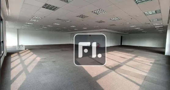 Sala Comercial para alugar, 339m² no Alphaville Industrial, Barueri