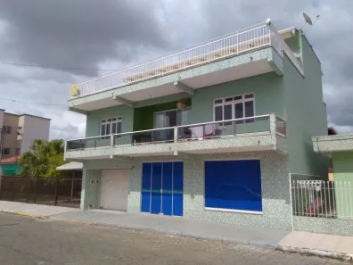 Casa com 8 Quartos à venda, 200m² no Monte Alegre, Camboriú