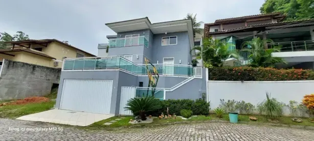 Casa de Condomínio com 4 Quartos à venda, 360m² no Maria Paula, Niterói