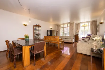 Casa com 5 Quartos à venda, 256m² no Vila Madalena, São Paulo