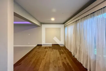 Casa com 4 Quartos à venda, 250m² no Granja Julieta, São Paulo