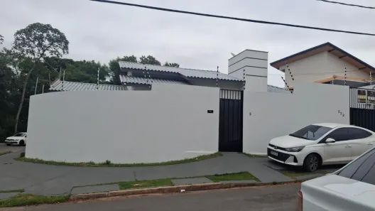 Casa com 3 Quartos para venda ou aluguel, 115m² no Jardim Itália, Cuiabá