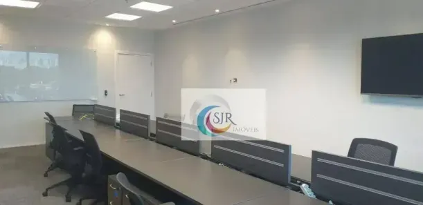 Sala Comercial para alugar, 235m² no Vila Nova Conceição, São Paulo