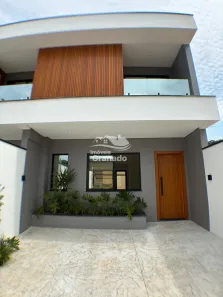 Sobrado com 2 Quartos à venda, 92m² no Rio Pequeno, Camboriú