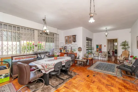 Casa com 5 Quartos à venda, 360m² no Três Figueiras, Porto Alegre