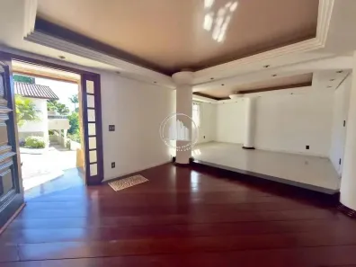 Casa com 5 Quartos para alugar, 349m² no Córrego Grande, Florianópolis