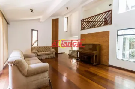 Sobrado com 3 Quartos para alugar, 300m² no Jardim Maia, Guarulhos