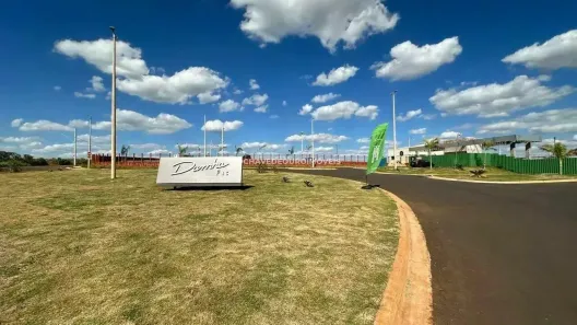 Lote/Terreno à venda, 250m² no Conjunto Maringá II, Uberaba