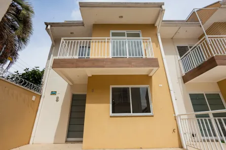 Sobrado com 3 Quartos para alugar, 167m² no São Lourenço, Curitiba