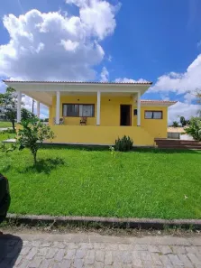Casa de Condomínio com 3 Quartos para alugar, 147m² no Ubatiba, Maricá