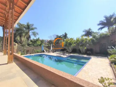 Fazenda/Sítio com 6 Quartos à venda, 324m² no Jardim Estância Brasil, Atibaia