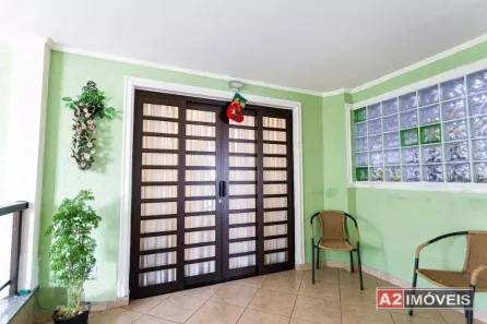 Sobrado com 5 Quartos à venda, 247m² no Vila Yolanda, Osasco