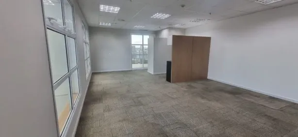 Sala Comercial para venda ou aluguel, 160m² no Vila Cordeiro, São Paulo