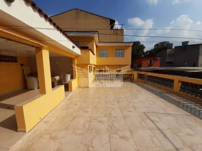Sobrado com 5 Quartos à venda, 314m² no Vila Curuçá, Santo André