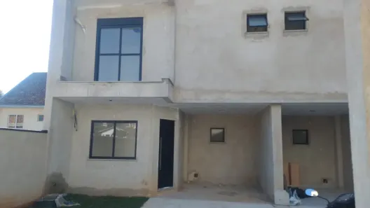 Casa de Condomínio com 3 Quartos à venda, 122m² no Uberaba, Curitiba