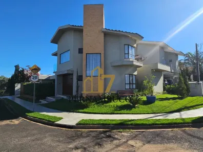 Sobrado com 4 Quartos à venda, 243m² no Vila Maceno, São José do Rio Preto