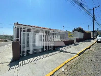 Casa com 3 Quartos à venda, 138m² no Boa Vista, Ponta Grossa