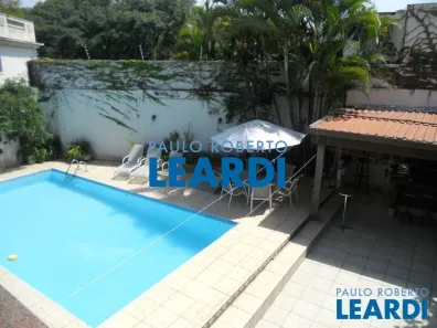 Sobrado com 5 Quartos à venda, 760m² no Boaçava, São Paulo
