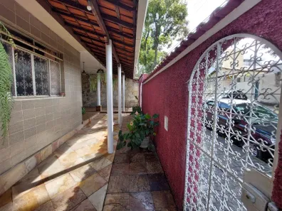 Casa com 2 Quartos à venda, 234m² no Serrano, Belo Horizonte