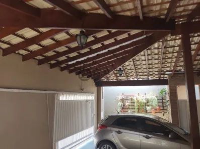 Casa com 3 Quartos à venda, 225m² no Vila São João, Sorocaba