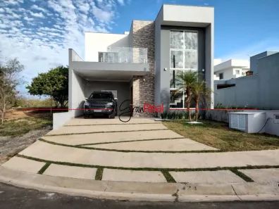 Sobrado com 5 Quartos à venda, 180m² no Village Moutonnée, Salto