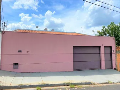 Casa com 3 Quartos à venda, 154m² no Beija-Flor, Uberaba