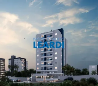 Apartamento com 2 Quartos à venda, 137m² no Barreiros, São José